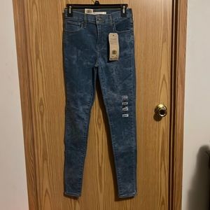 Levi’s NWT Womans Size 25 High Rise Super Skinny Jeggings